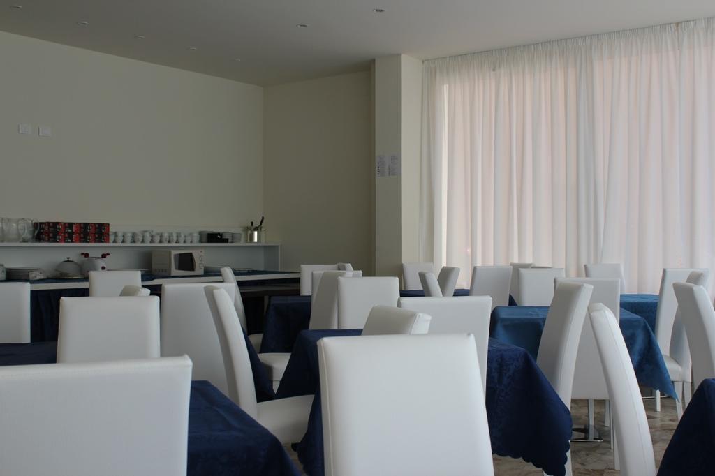 Hotel Marina Римини Екстериор снимка
